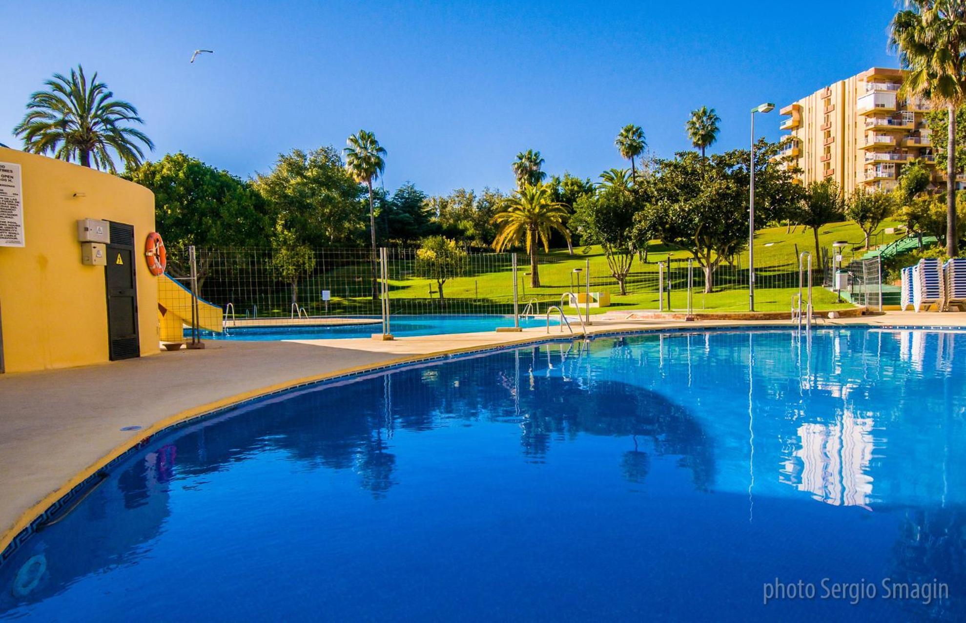 532 Minerva Apartamentos- Vistas Al Mar Y A La Piscina - Excelente Ubicacion Benalmadena